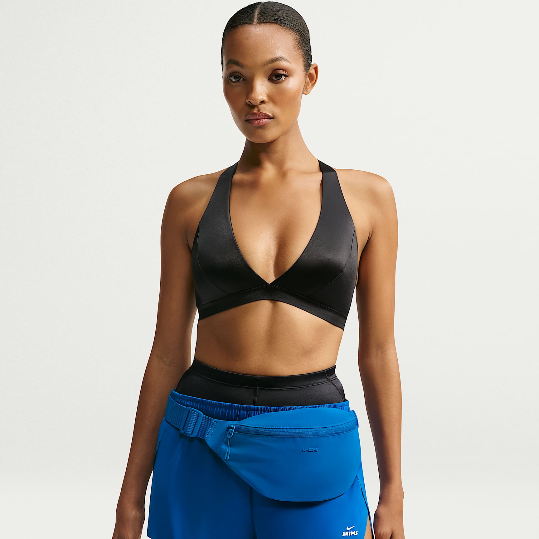 NikeSKIMS Women's Fannypack. Nike.com